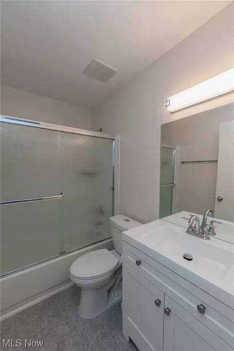 5583 Summit Oval #B, Parma, OH 44134 photo 11