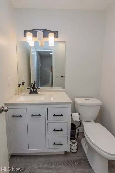 5583 Summit Oval #B, Parma, OH 44134 photo 6