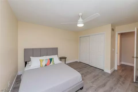 5583 Summit Oval #B, Parma, OH 44134 photo 14