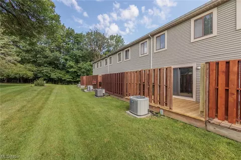 5583 Summit Oval #B, Parma, OH 44134 photo 24