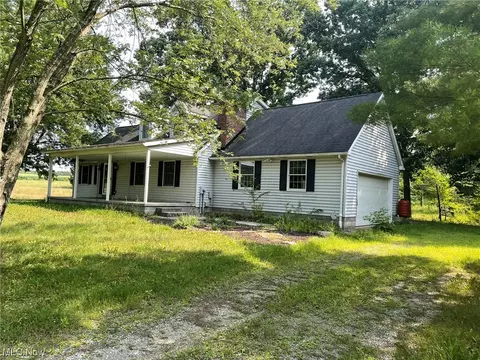 15085 Ellsworth Rd, Berlin Center, OH 44401