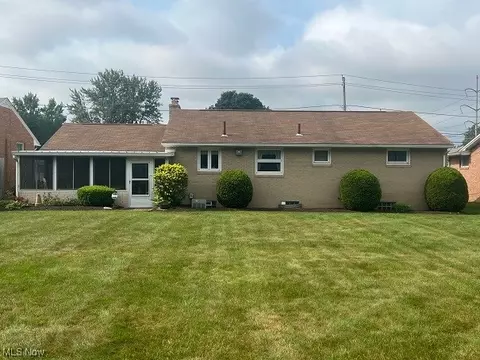 4721 4th St NW, Canton, OH 44708 photo 1