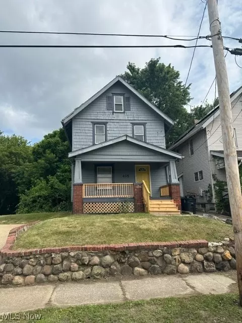 435 Russell Ave, Akron, OH 44307