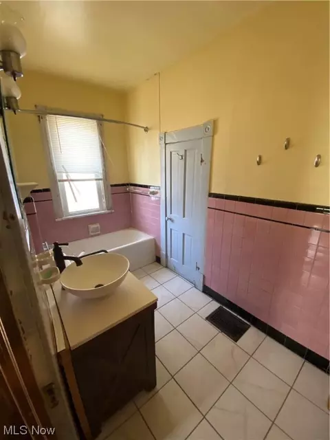 1836 E 29th St, Lorain, OH 44055 photo 18