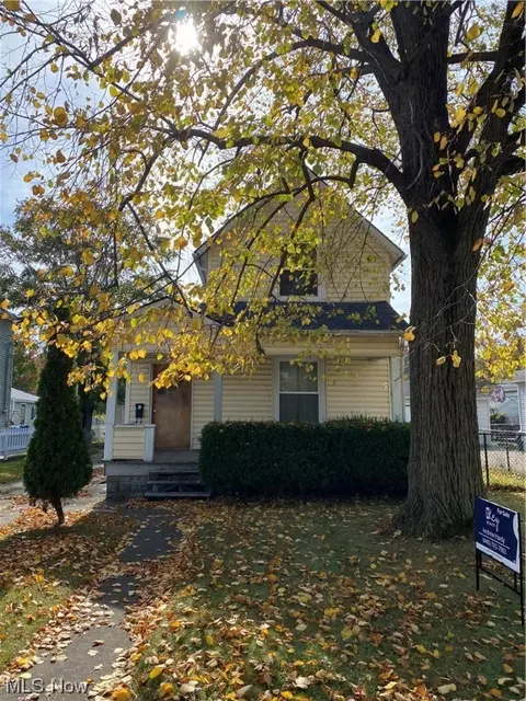 1836 E 29th St, Lorain, OH 44055 photo 1
