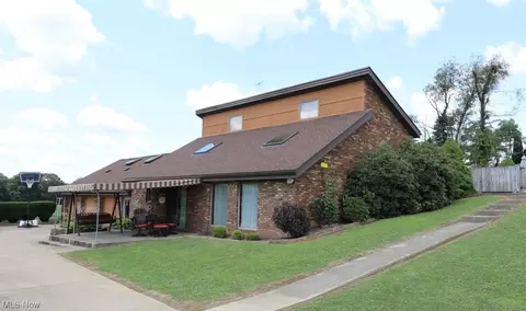 2377 Stagecoach Rd, East Liverpool, OH 43920