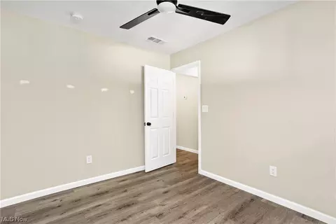 610 Penfield Ave, Elyria, OH 44035 photo 24