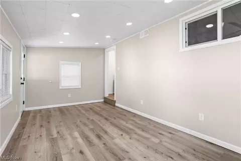610 Penfield Ave, Elyria, OH 44035 photo 17