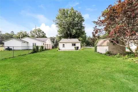 3883 Middle Ridge Rd, Perry, OH 44081 photo 2
