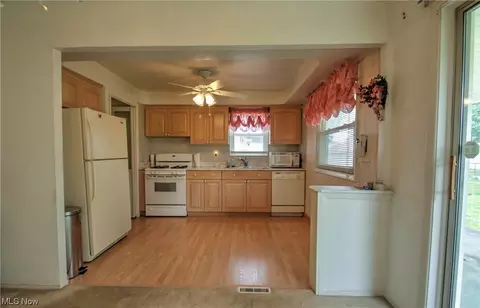 1661 Rush Rd, Wickliffe, OH 44092 photo 5
