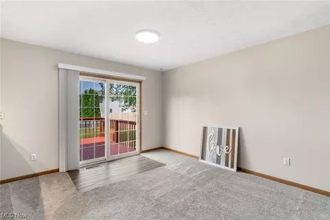 38908 E River Rd, Elyria, OH 44035 photo 14