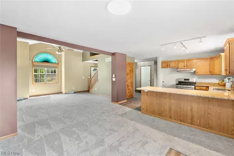 38908 E River Rd, Elyria, OH 44035 photo 13