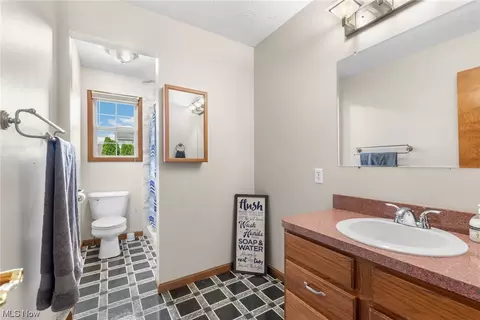 38908 E River Rd, Elyria, OH 44035 photo 15