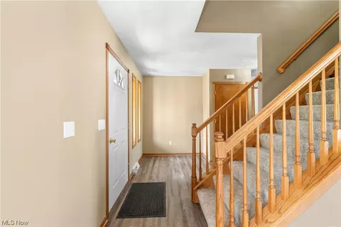 38908 E River Rd, Elyria, OH 44035 photo 6