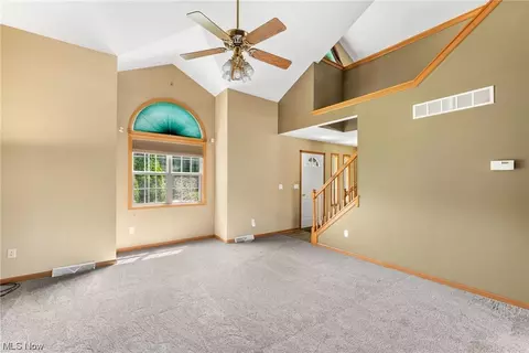 38908 E River Rd, Elyria, OH 44035 photo 5