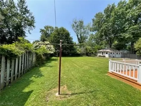 126 Lloyd Rd, Euclid, OH 44132 photo 23