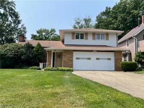 126 Lloyd Rd, Euclid, OH 44132 photo 1