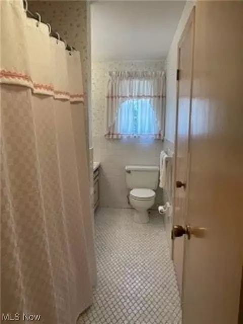 126 Lloyd Rd, Euclid, OH 44132 photo 13