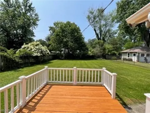 126 Lloyd Rd, Euclid, OH 44132 photo 22