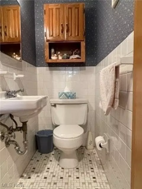 126 Lloyd Rd, Euclid, OH 44132 photo 20