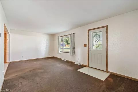 4218 Sabin Dr, Rootstown, OH 44272 photo 3