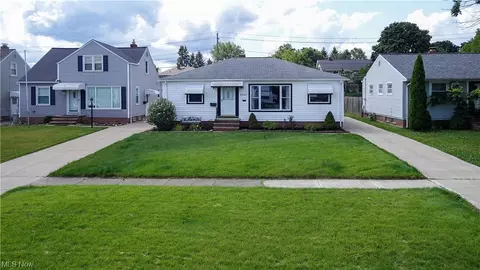 3335 Klusner Ave, Parma, OH 44134 photo 2