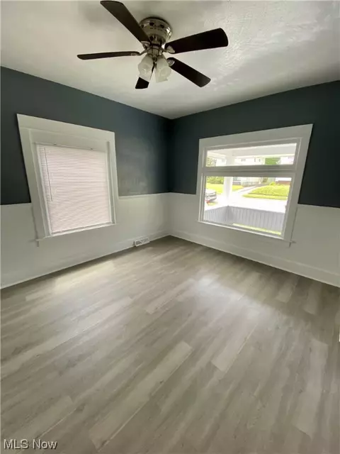 500 4th St, Struthers, OH 44471 photo 5