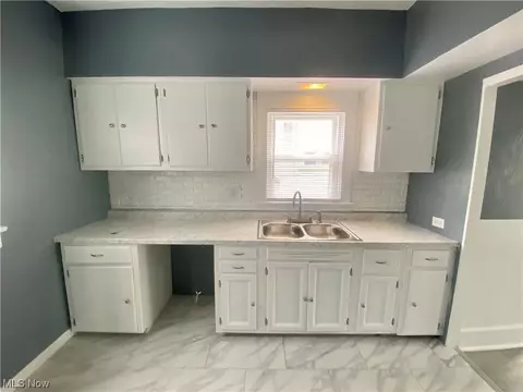 500 4th St, Struthers, OH 44471 photo 10