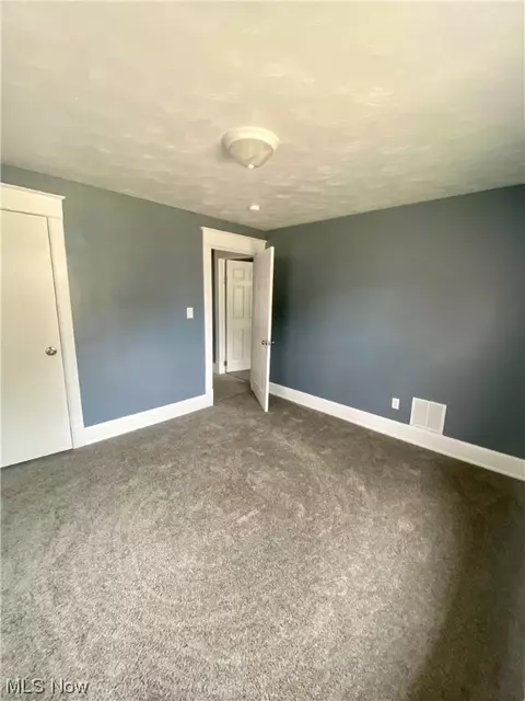 500 4th St, Struthers, OH 44471 photo 15