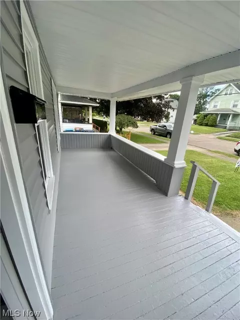 500 4th St, Struthers, OH 44471 photo 3