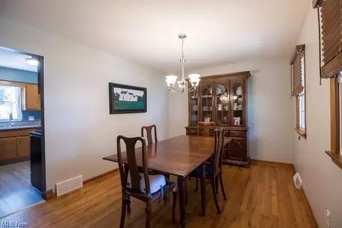 8432 Forestview Ave, Mentor, OH 44060 photo 11