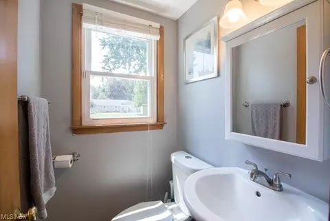 8432 Forestview Ave, Mentor, OH 44060 photo 18
