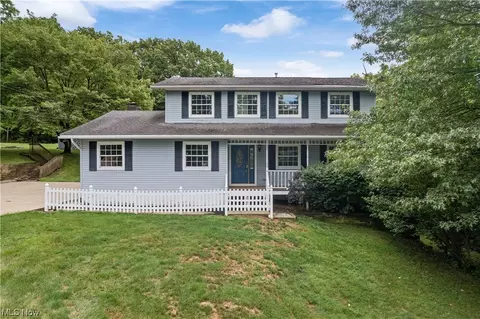 2757 Martin Rd, Mogadore, OH 44260