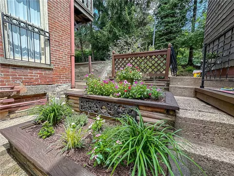 1130 Eoff St #2, Wheeling, WV 26003 photo 5
