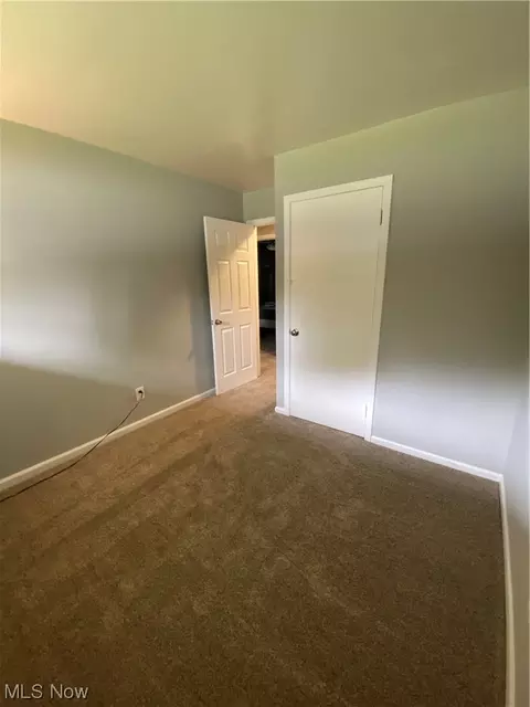 1403 Dewitt Dr, Akron, OH 44313 photo 12