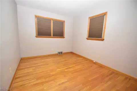 465 Edison Ave, Struthers, OH 44471 photo 11