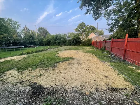 320 Winckles St, Elyria, OH 44035 photo 15