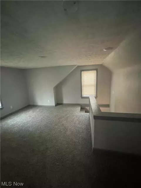 320 Winckles St, Elyria, OH 44035 photo 10