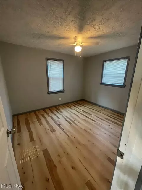 320 Winckles St, Elyria, OH 44035 photo 7