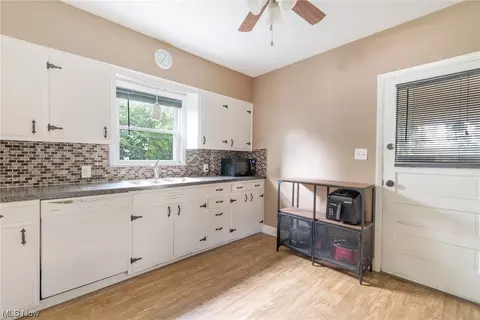 63 Wilson St, Struthers, OH 44471 photo 5