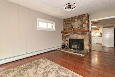 925 Windermere Dr, Willoughby, OH 44094 photo 4