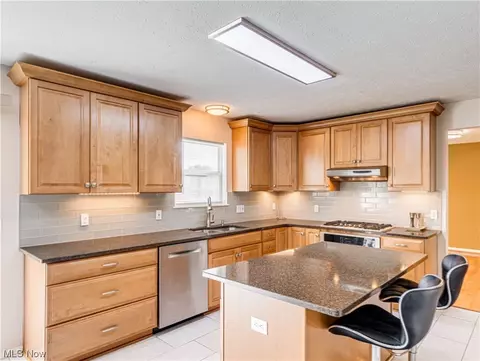533 Brookstone Ct, Copley, OH 44321 photo 5