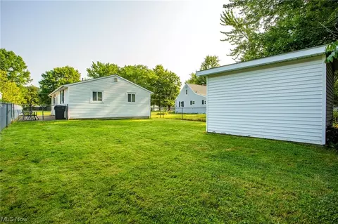 531 Delaware Ave, Elyria, OH 44035 photo 27