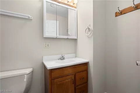 531 Delaware Ave, Elyria, OH 44035 photo 12