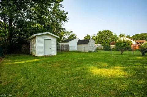 531 Delaware Ave, Elyria, OH 44035 photo 28
