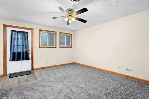 531 Delaware Ave, Elyria, OH 44035 photo 6
