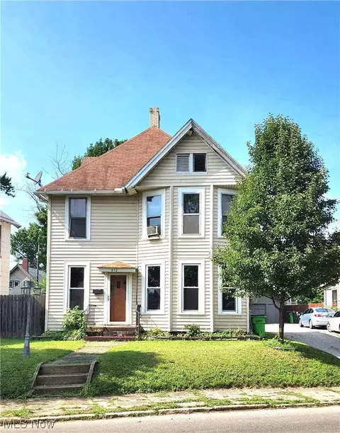 850 Main St, Coshocton, OH 43812