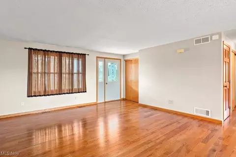 42193 Webster Rd, Lagrange, OH 44050 photo 6