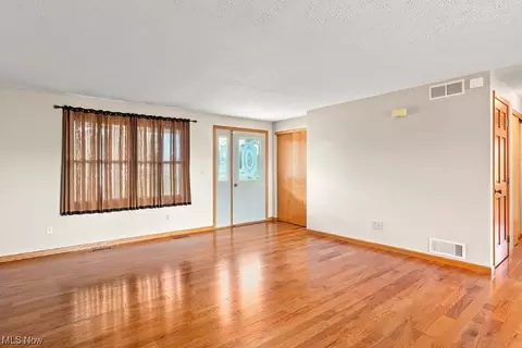 42193 Webster Rd, Lagrange, OH 44050 photo 6
