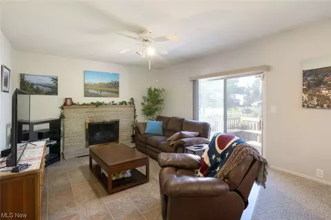 812 Mark Dr, Akron, OH 44313 photo 8
